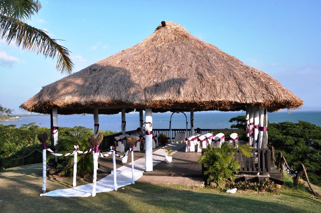Anchorage Beach Resort Viseisei Екстер'єр фото